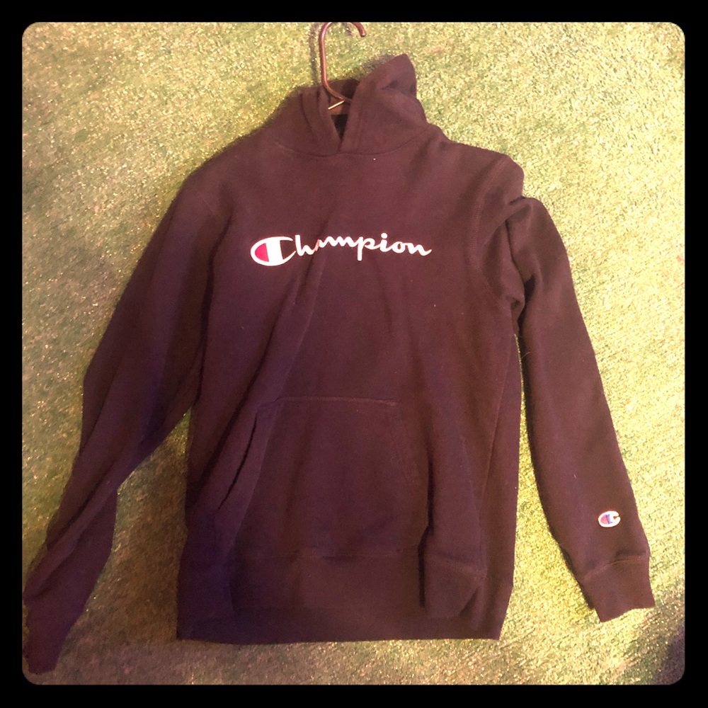 black champion hoodie